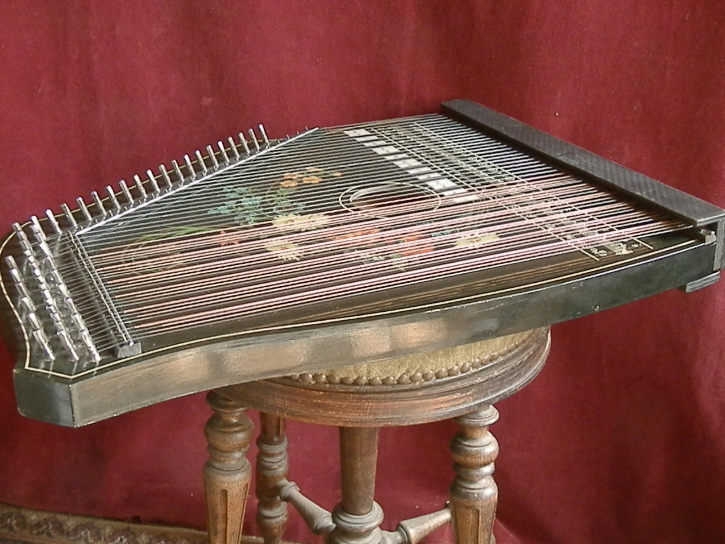 6 Chord Zither with Modulators