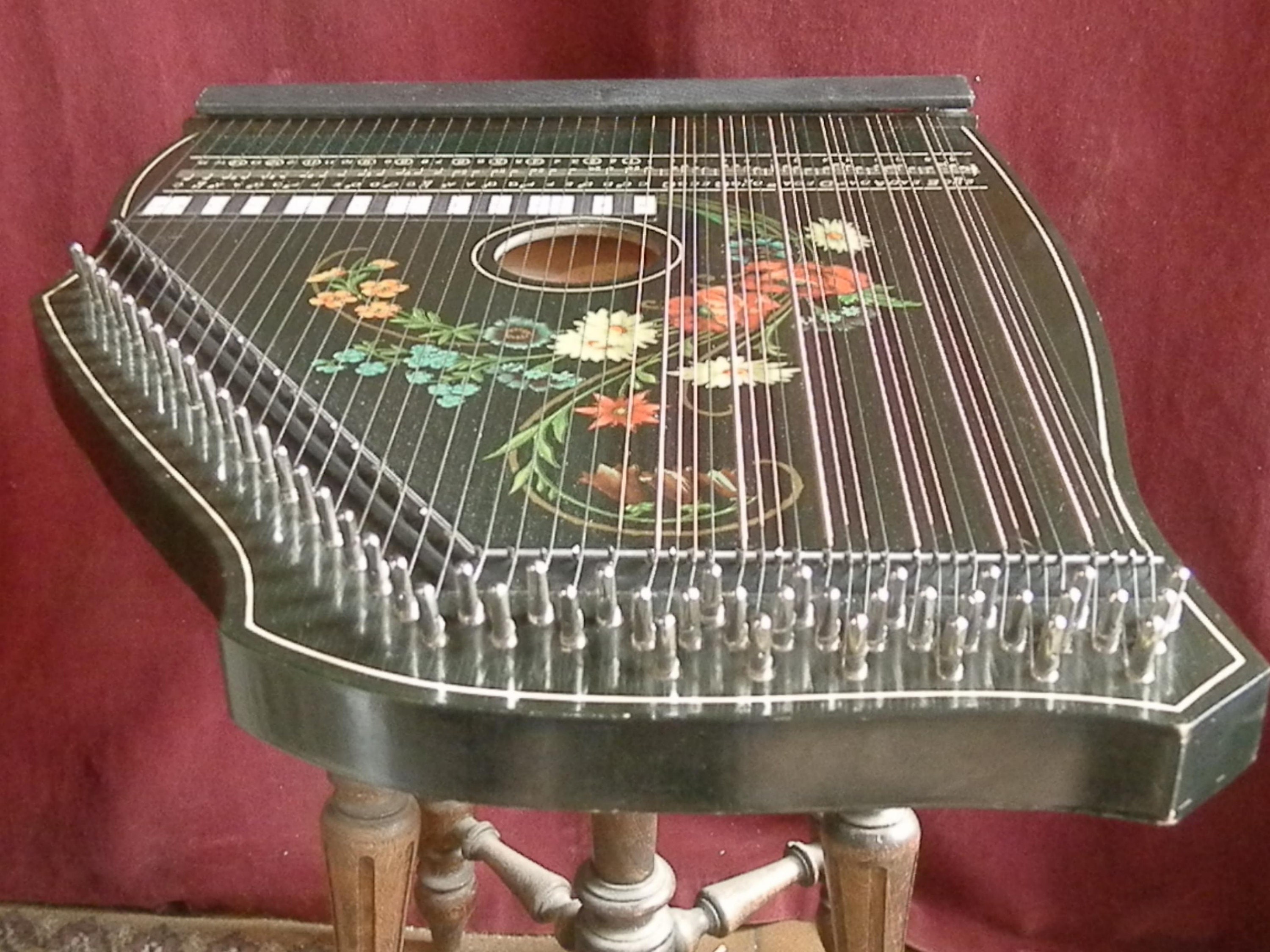 6 Chord Zither with Modulators