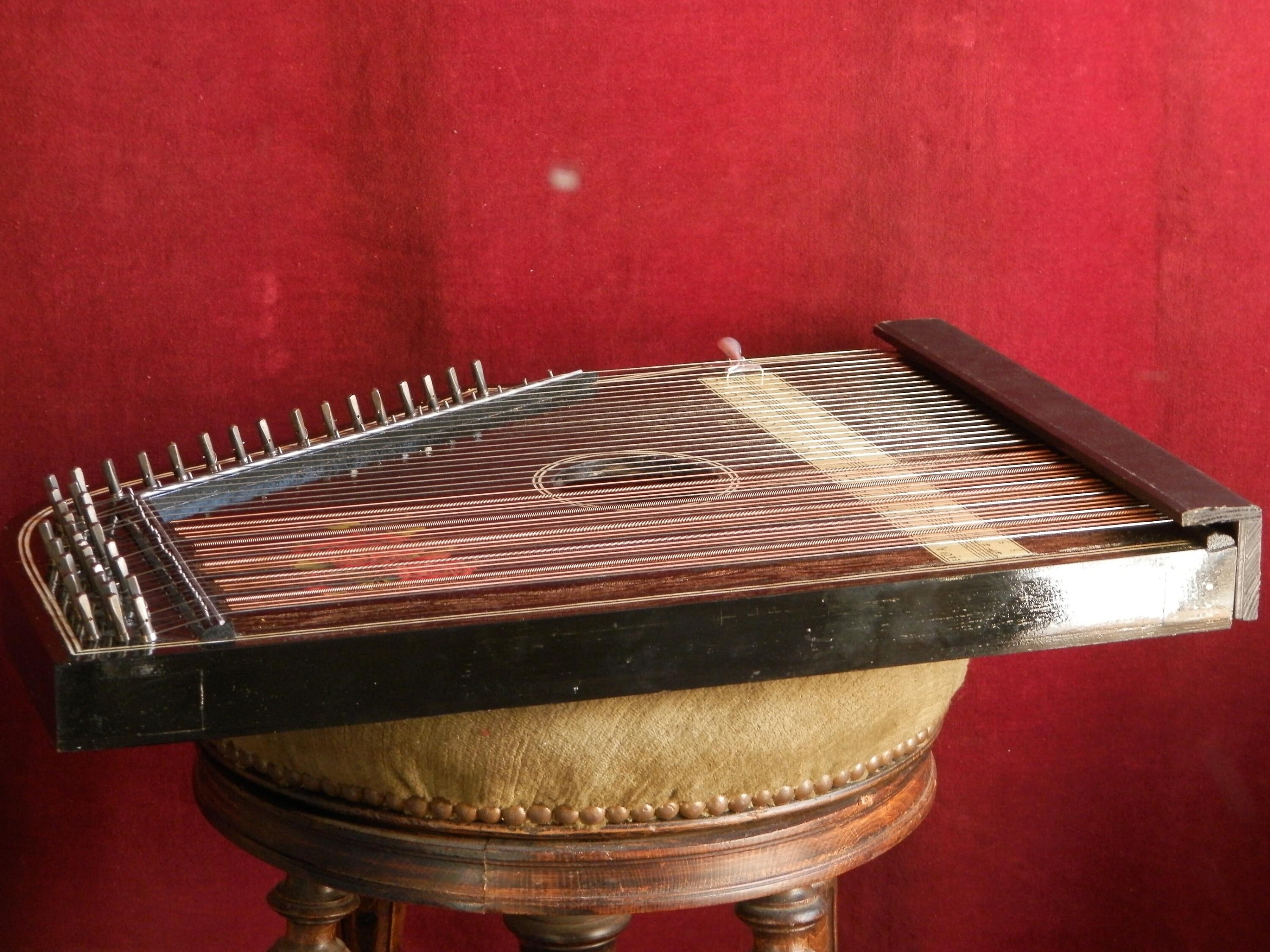 5 Chord Guitar Zither