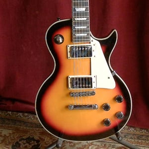 Les Paul Style Electric Guitar
