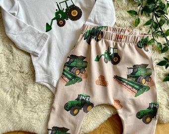 Green tractor vest and leggings set