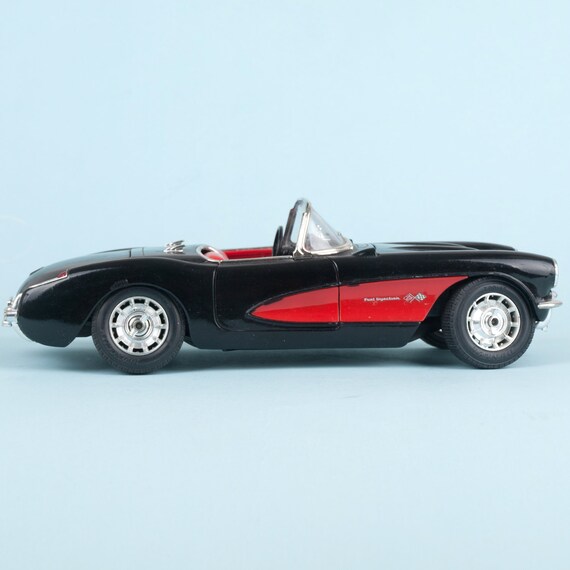 bburago chevrolet corvette 1957 model car