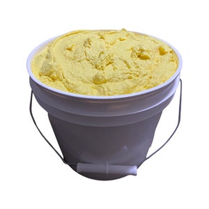 Wholesale Turmeric Foaming Sugar Scrub. 1 gallon. Christmas gifts, gift baskets, salons and spas. Private label. Handmade in the USA bild 5