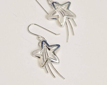 Handmade dainty hook earrings, Star earrings in 925 sterling silver, drop and dangle earrings, shooting star earrings, star jewelry