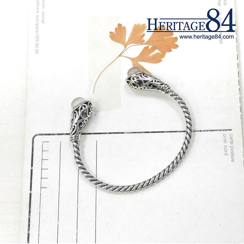 retro bracelet for woman gift for woman Sterling silver bracelet oriental silver bangle birthday gift for friend with natural stone