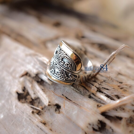 Index finger deals ring mens