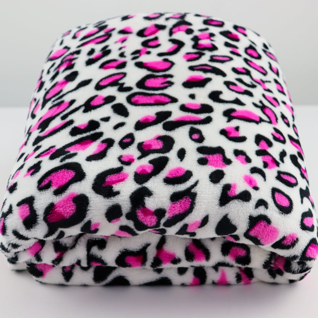 Pink leopard print throw hotsell