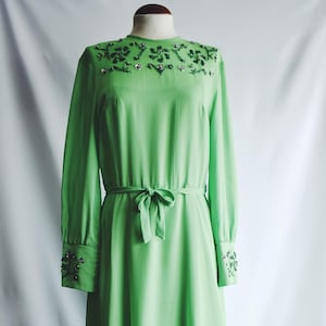 Bell dress. image 1