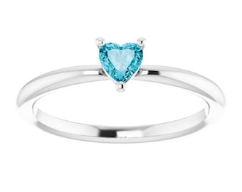 Blue Topaz Ring, Topaz Ring, Engagement Ring, Gemstone Ring, Statement Ring, Blue Stone Ring, Wedding Ring, Minimalist Ring, Dainty Ring