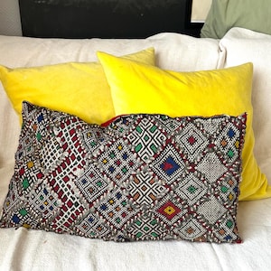 Old Berber Cushion Morocco Beni Ouarain Wool Sequins Kilim Antique Cushion