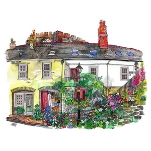 Puede incluir: Una pintura de acuarela de un edificio amarillo y blanco con una puerta roja y un jardín en frente. El edificio tiene un techo gris y una chimenea de ladrillo. El jardín está lleno de flores y plantas.