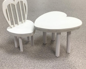 Miniature Dollhouse Cottagecore Heart Shaped Table - Shabby Chic White (worn look)