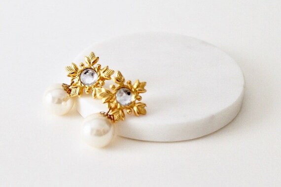 Vintage Gerard Yosca gold faux pearl clip on earr… - image 2