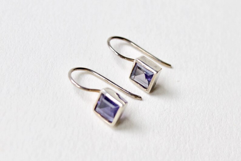 Sterling Silver 925 Gold Tone Faceted Oval Purple Amethyst Dangle Pendant