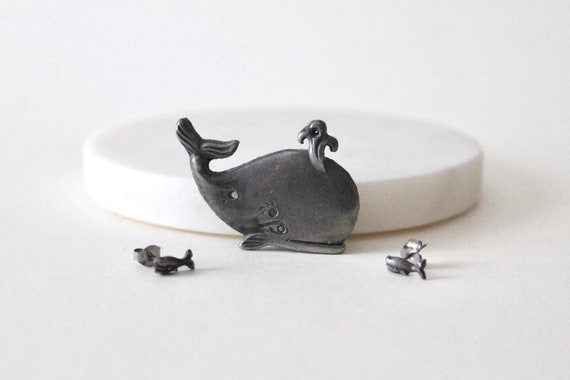 Vintage Sperm Whale demi parure pewter brooch mat… - image 2