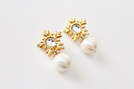 Vintage Gerard Yosca gold faux pearl clip on earr… - image 3