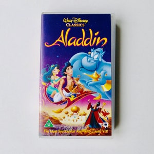 Vintage VHS Disney Classic Aladdin video. PAL/VHS rated U Walt Disney Classics animated movie Aladdin Robin Williams.
