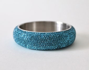 strass turquoise vintage pave brushed silver layer bangle. Déclaration chunky full pave turquoise bleu cristal strass stratifiant bracelet.