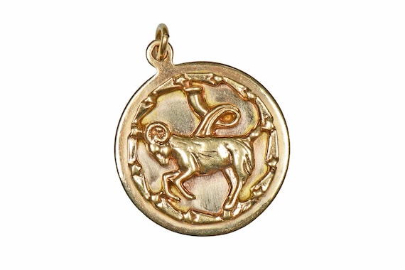 Vintage Aries Zodiac 14k Gold Round Pendant
