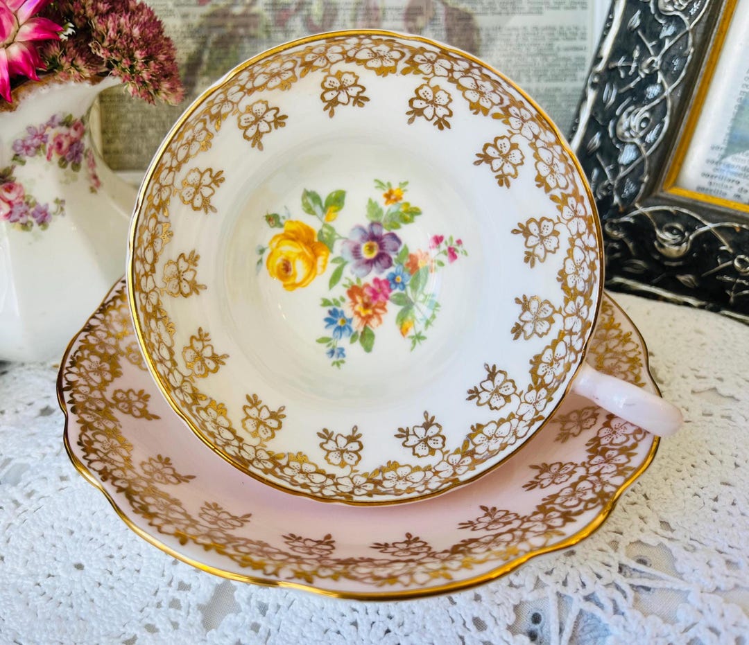 Foley Pink Floral Teacup and Saucer, Gold Chintz Detailing - Etsy