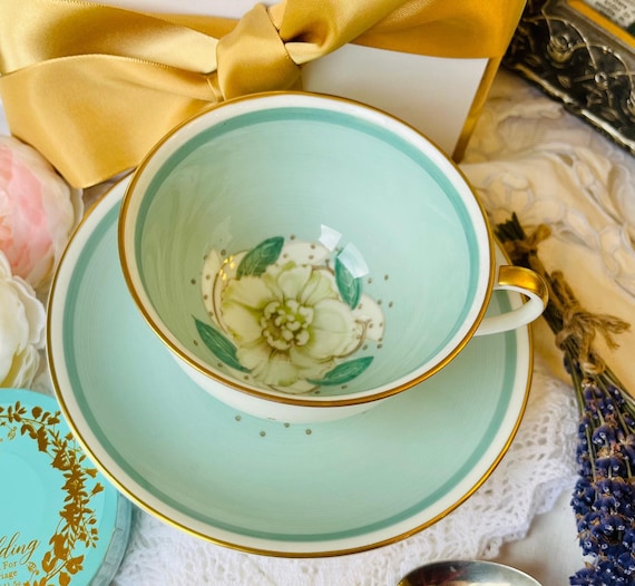 Susie Cooper Gardenia Teacup and Saucer With White and Green
