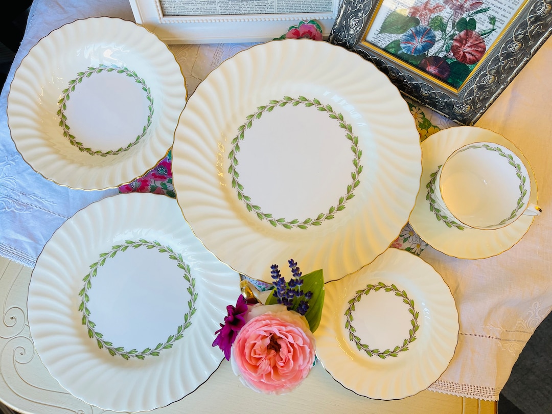 Minton Cheviot China, Green Laurel Trim, Replacement Plate Setting