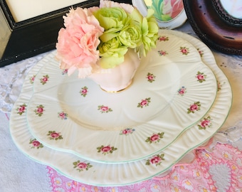Shelley Rosebud 10.5 Inch Dinner Plates with Pink Rose and Green Trim, English Bone China, Country Home Decor, Spring Tea Party