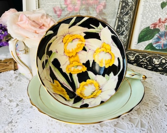 Black Paragon Teacup and Saucer with White and Yellow Daffodils, Green Foot and Handle, Double Warrant Wide Mouth, Vintage English Tea Set