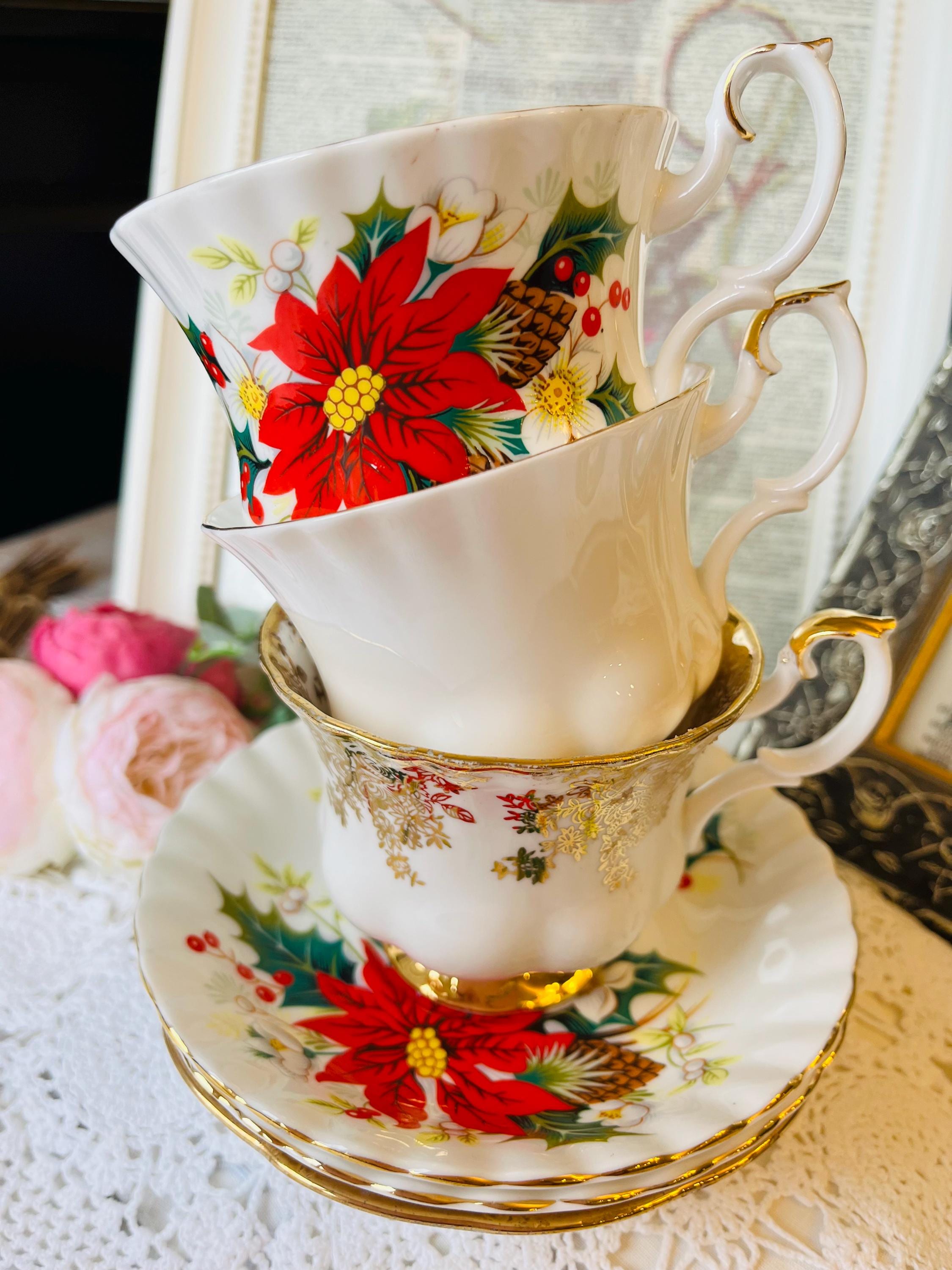 クリスマスツリー柄 プレート カップ セット　ロイヤルアルバート　セット Royal Albert Vintage Christmas Teacup and Saucer Set, English Tea