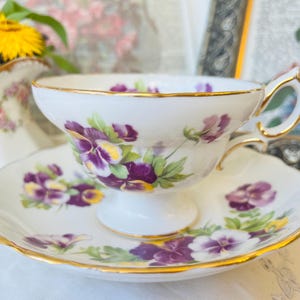 Hammersley Purple and Yellow Pansies Teacup and Saucer with Gold Trim, Wide Mouth, Vintage English Tea Set, 1950s, 1960s