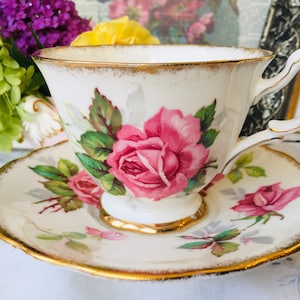 Tasse à thé et soucoupe Royal Stafford Pink Cabbage Rose, « Berkeley Rose », service à thé anglais, bordure dorée brossée