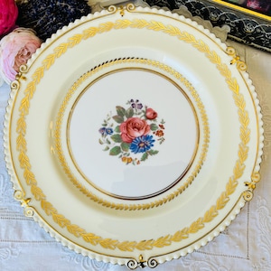Aynsley Creme and Gold Dinner Plate with Floral Centrepiece, Gold Geometric Lines and Scalloped Border, Housewarming Gift Idea