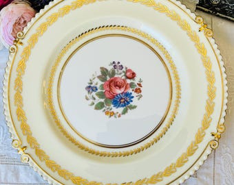 Aynsley Creme and Gold Dinner Plate with Floral Centrepiece, Gold Geometric Lines and Scalloped Border, Housewarming Gift Idea