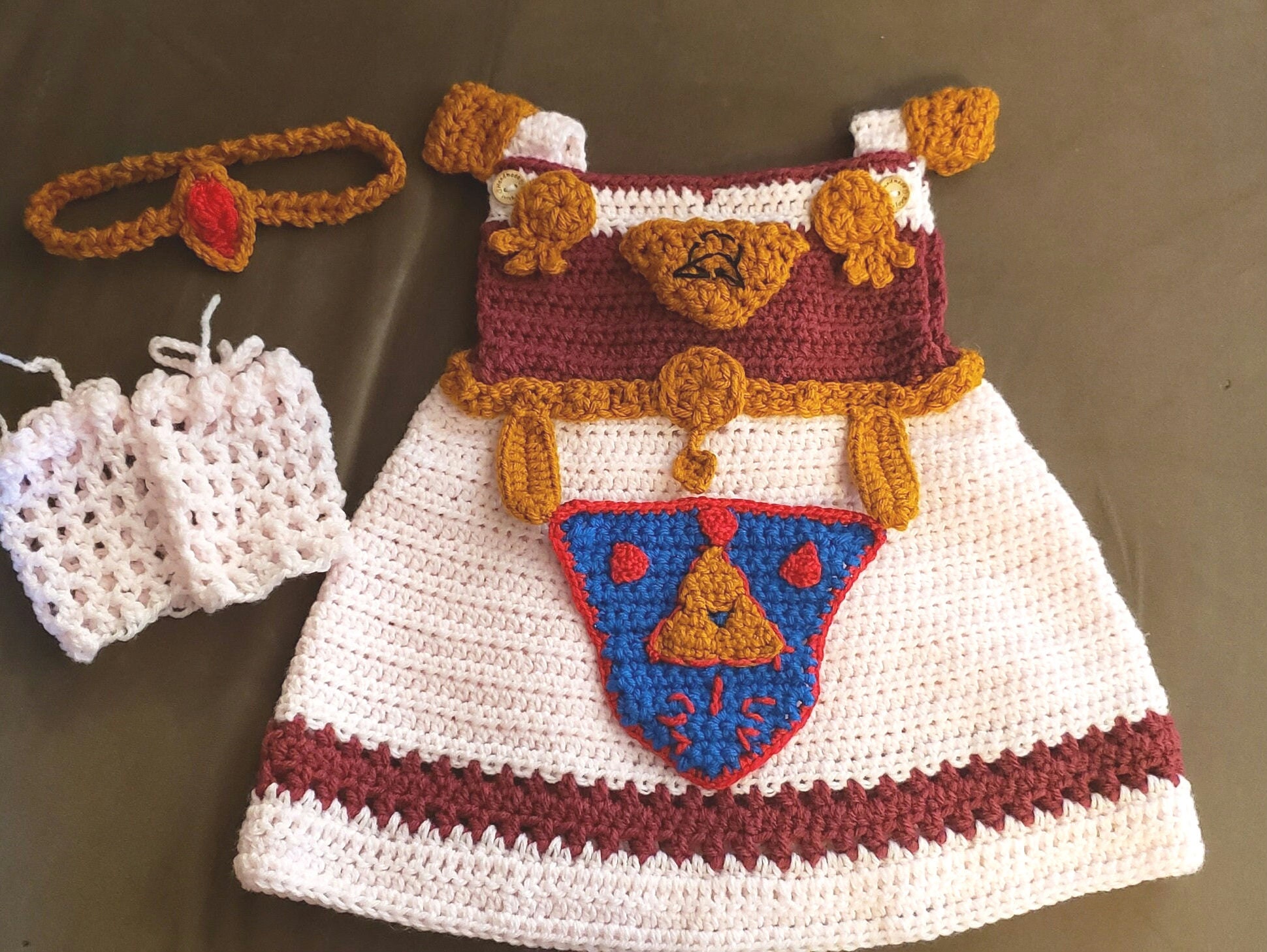 Princess Zelda inspired dress. Zelda Princess dresses. Zelda photo prop. Princess dress. Character Princess Costume. Baby Zelda dresses. Ocarina.