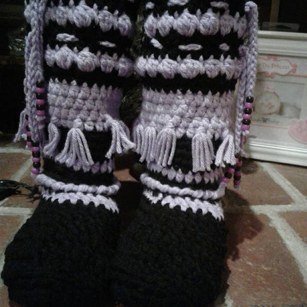 Mukluk Eskimo Boots .Winter ladies boots  .Made to order mukluk boots for ladies and teens .Mukluk boots crocheted  .Made to order mukluk ..