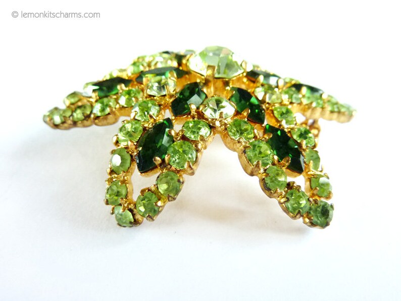 Signed Jewelry 1950s Flower Floral Vintage Austria Green Rhinestone Brooch Pin Evening Goldtone