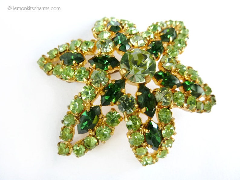Signed Jewelry 1950s Flower Floral Vintage Austria Green Rhinestone Brooch Pin Evening Goldtone