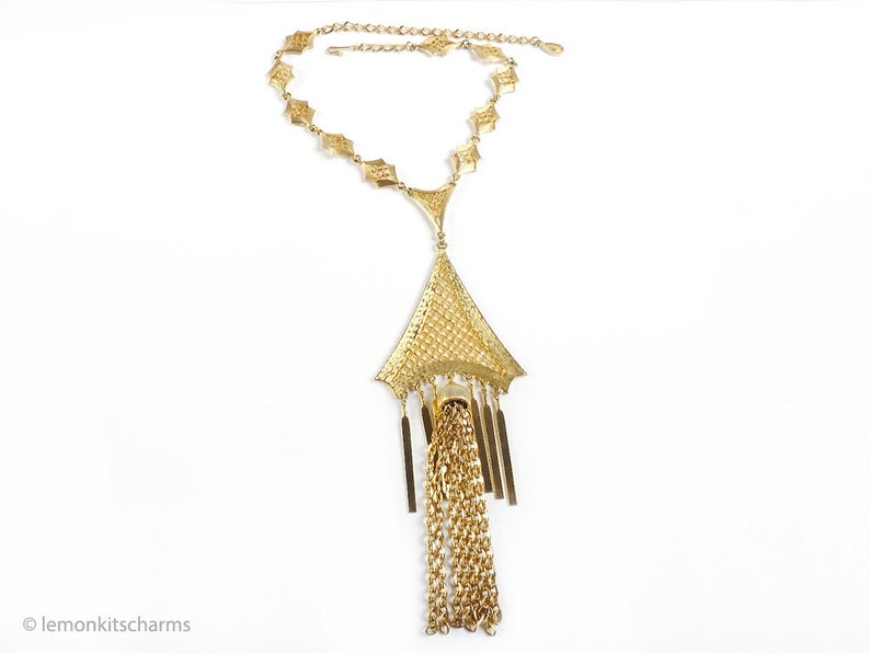 1970s 1960s Fringe Jewelry Boho Bohemian Lattice Statement Vintage Triangle Tassel Necklace Chunky Goldtone Gold