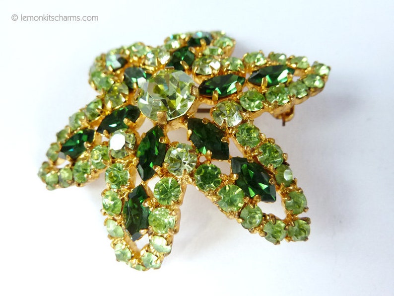 Signed Jewelry 1950s Flower Floral Vintage Austria Green Rhinestone Brooch Pin Evening Goldtone