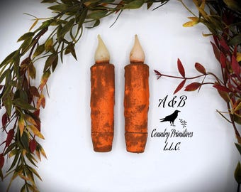 Lot de deux bougies coniques sans flamme à minuterie sans flamme à LED de 10 cm (10 cm) trempées dans de la cire, décor primitif country