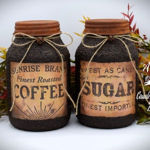 Par de tarros de cristal con revestimiento sucio y etiquetas vintage para café y azúcar, decoración de cocina rústica, recipientes para almacenar café y azúcar.