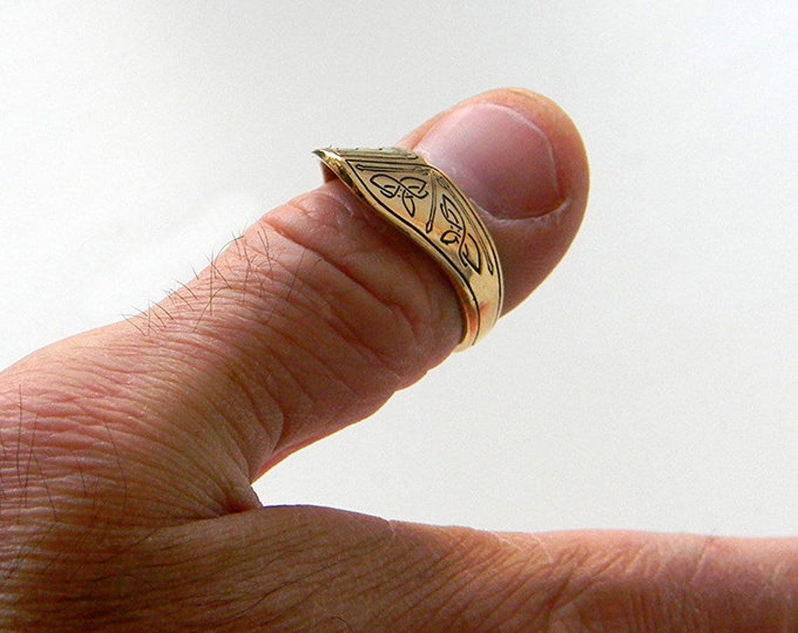 Archer's Ring Arrow ring Pagan ring Bronze ring Etsy