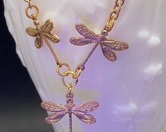 20 Inch Goldtone Art Nouveau Style Dragonfly Centerpiece and URANIUM Drop Pendant Necklace UV Glow