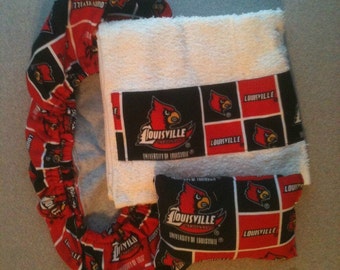 Louisville Cardinals Fabric Bowling Shoe Cover Set
