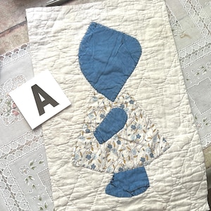 Vintage 1930s Sunbonnet Sue Quilt Blocks – Perfect for Slow Stitching, Junk Journals, and Cottagecore Projects - Set One