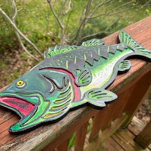 Large mouth Bass　壁掛け剥製 23 in Largemouth Bass Replica 2D Wall Art, Largemouth Flat