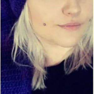 Cappello da folletto all'uncinetto grosso nei toni del viola... Strega gotica pagana alternativa