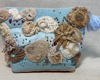 DIY Linen & Wool, Fully Lined, Zippered Pouch - Detailed Instruction Booklet, Templates and Pattern, Including YouTube Video Hyperlinks