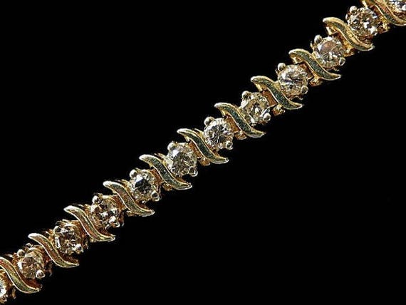 DIAMOND TENNIS BRACELET