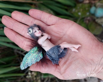 OOAK sleeping Fairy - Fairy doll for collectors and fairy lovers - Forest fairy - Fairygarden fairy